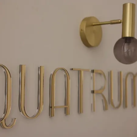 Quatrum Nápoles